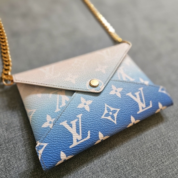 Louis Vuitton rare By The Pool kirigami pouchette crossbody with chain - Picture 3 of 12